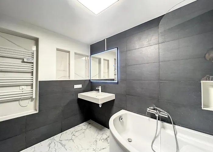 Eros Sauna Prive Massage דירה *